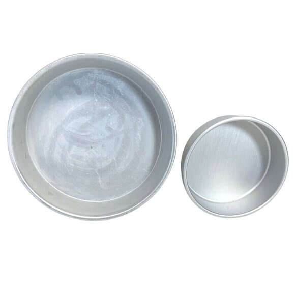 Wilton 6" & 9" Round 2" Cake Pans Aluminum 2105-7908 Set Of 2 Durable Bakeware - Picture 1 of 6